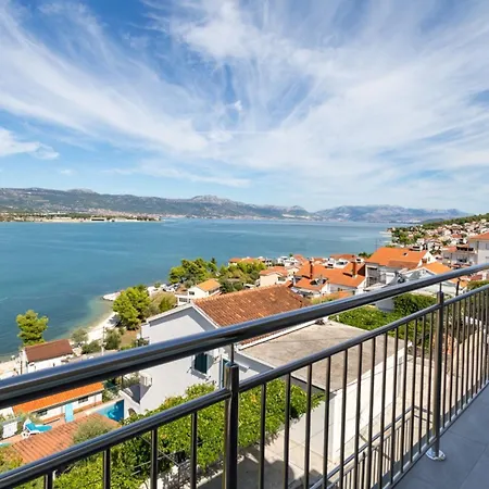 Petar Apartment Trogir