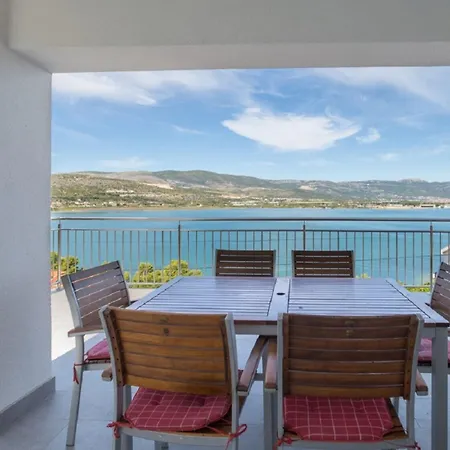 Lägenhet Petar Trogir