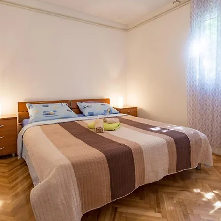 Lägenhet Petar Trogir