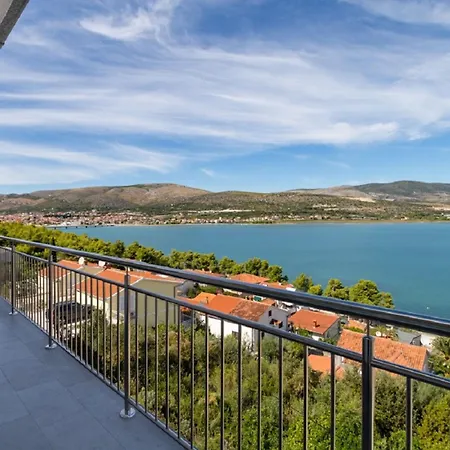 Petar * Trogir